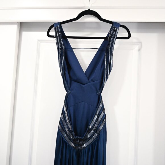 BCBGMaxAzria Size XS Strappy Sequin Open Back Formal Evening Dress - Picture 6 of 11